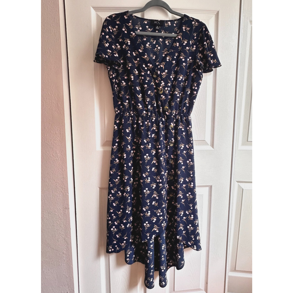 BCX Size Medium Dark Blue Floral Button Front Short Sleeve Faux Wrap Midi Dress
